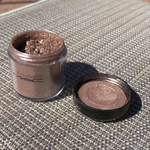 RARE Mac Sunnydaze Pigment